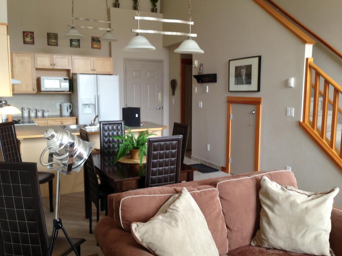 Apartment 407, Contemporary Decor Canmore Buitenkant foto